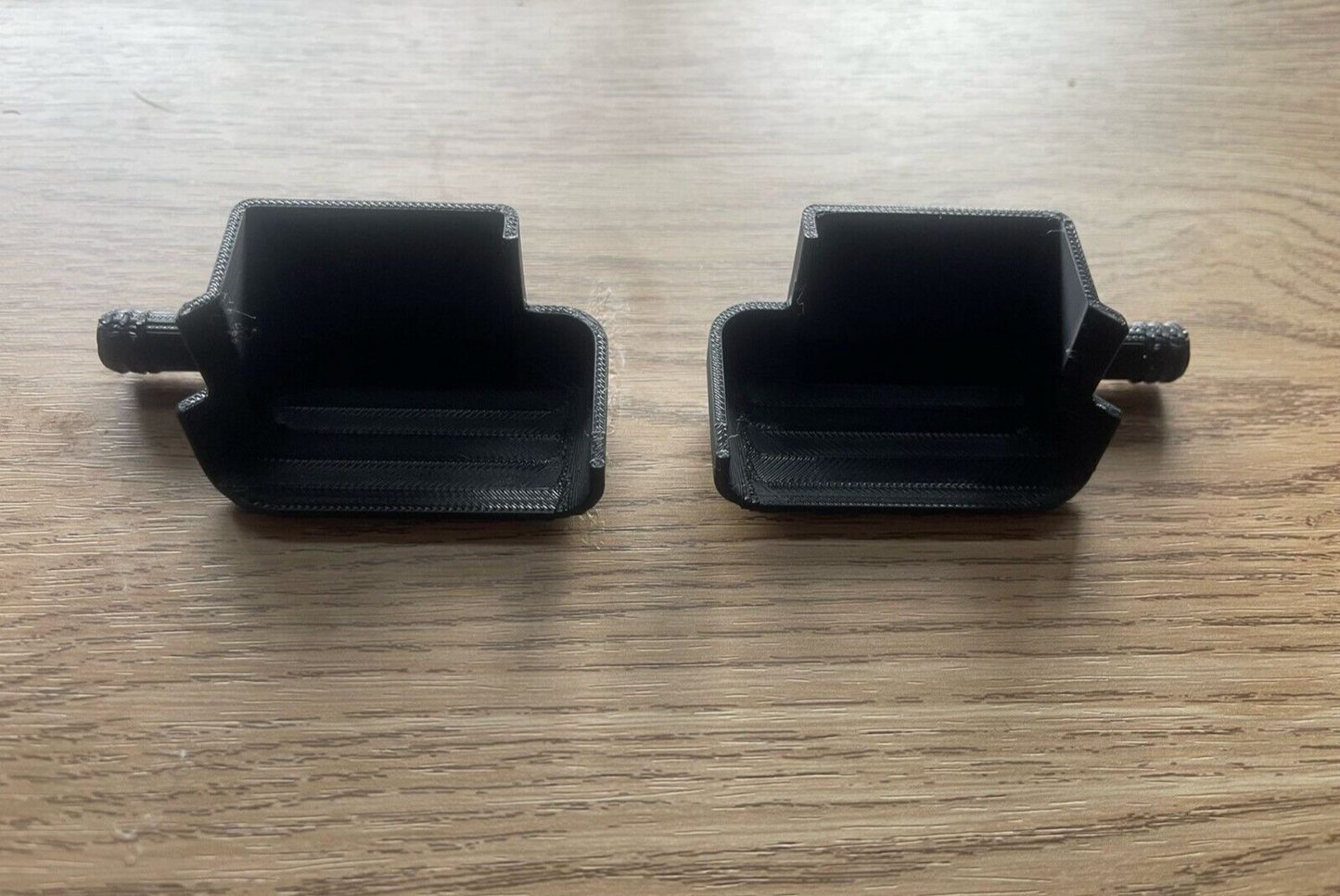 Pair (x2) Plastic Drain Fittings for Land Rover Discovery 2 Sunroof