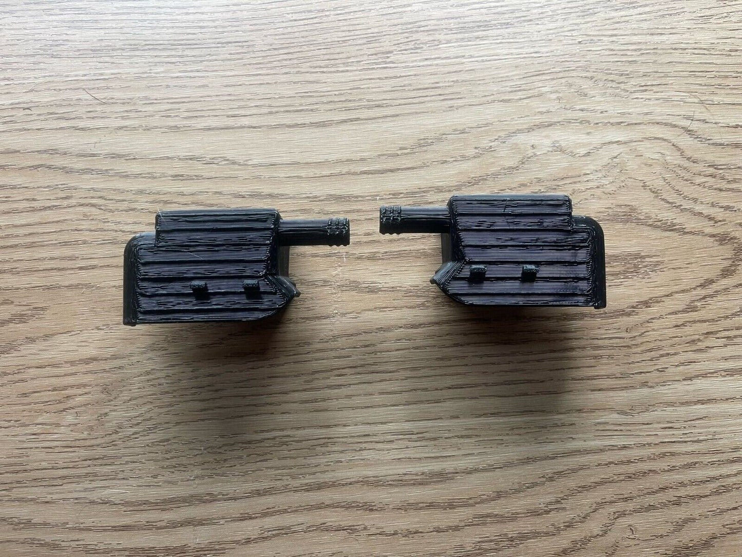 Pair (x2) Plastic Drain Fittings for Land Rover Discovery 2 Sunroof