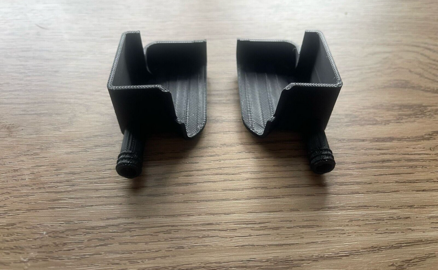 Pair (x2) Plastic Drain Fittings for Land Rover Discovery 2 Sunroof